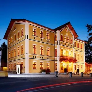 Hotel & Restaurant Waldschloss Passau