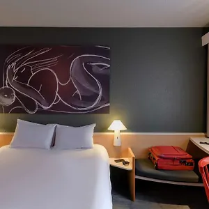 https://ibis-munchen-parkstadt-schwabing.getmunichhotels.com