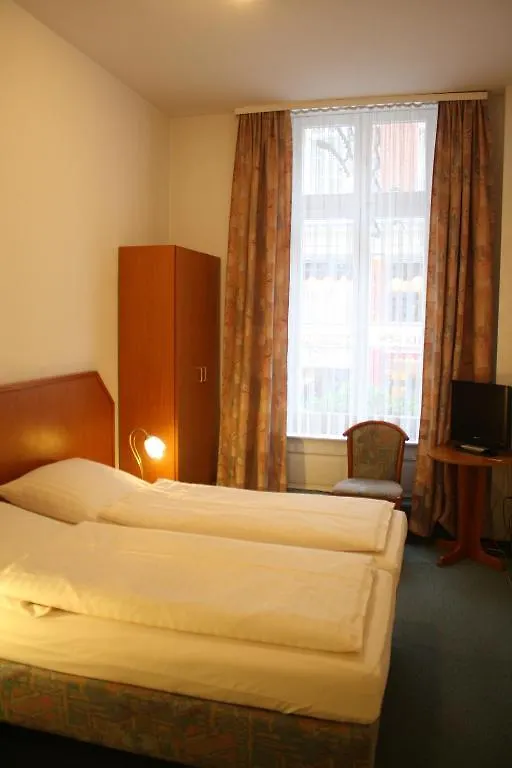**  Alameda Hotel Hamburg Germany
